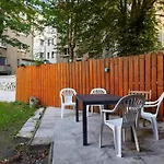 Modernes 1 Und 2 In Mitte Apartment